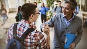 o-que-faz-o-diretor-escolar